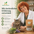Tierärztin mit Katze und Kräutereck Schilddrüsen Kräuterkapseln in heller natürlicher Praxisatmosphäre.